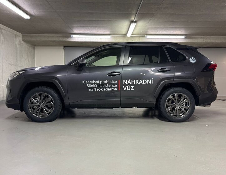 Toyota RAV4 SUV 2,5 l 163 kw