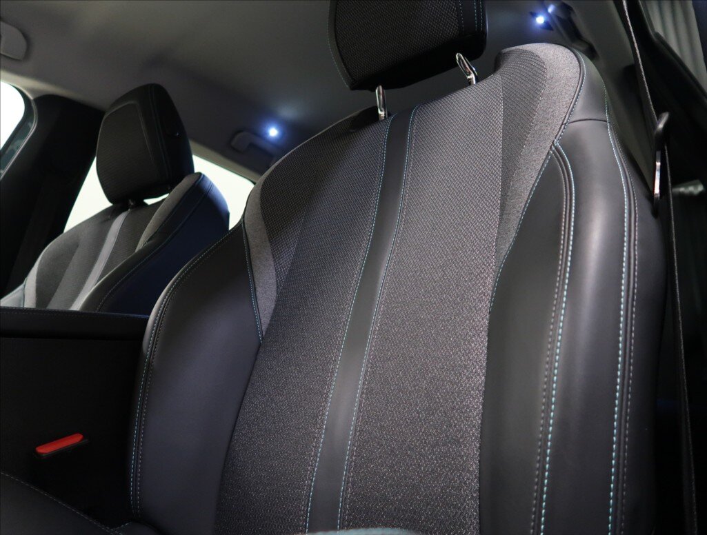 Peugeot 308 Kombi 1,2 l 100 kw