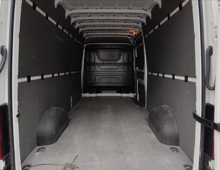 Volkswagen Crafter 26