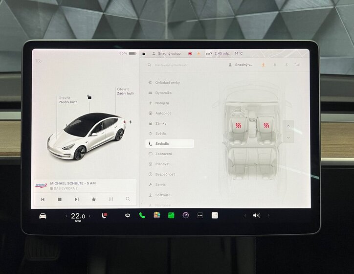 Tesla Model 3 Sedan / Limuzína 0,0 239 kw
