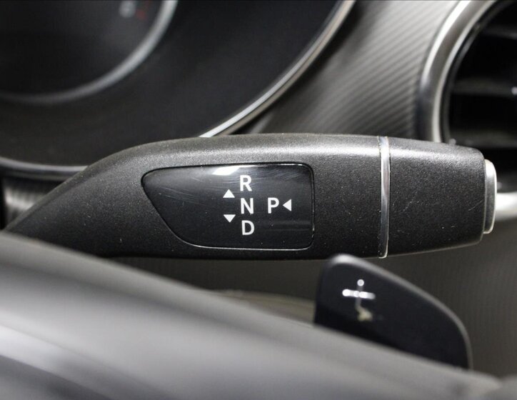 Mercedes-Benz Třídy V Kombi 2,1 l 140 kw