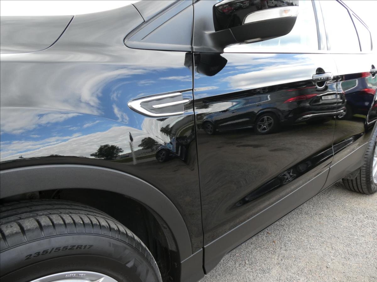 Ford Kuga SUV 1,5 l 110 kw