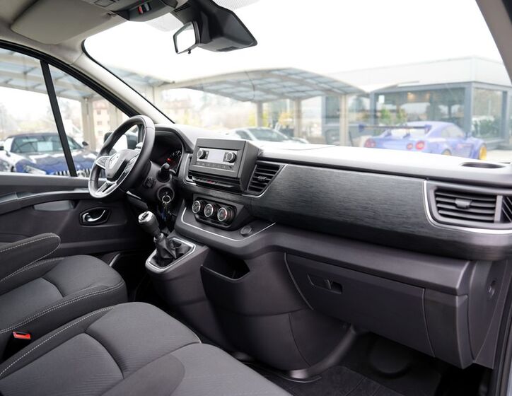 Renault Trafic 24
