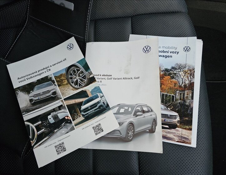 Volkswagen Golf Kombi 2,0 l 235 kw