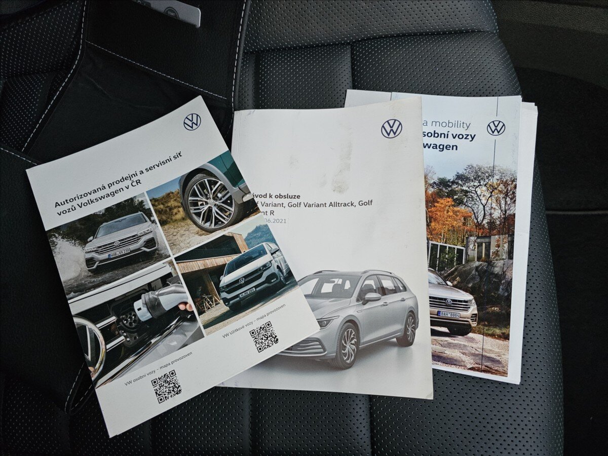 Volkswagen Golf Kombi 2,0 l 235 kw