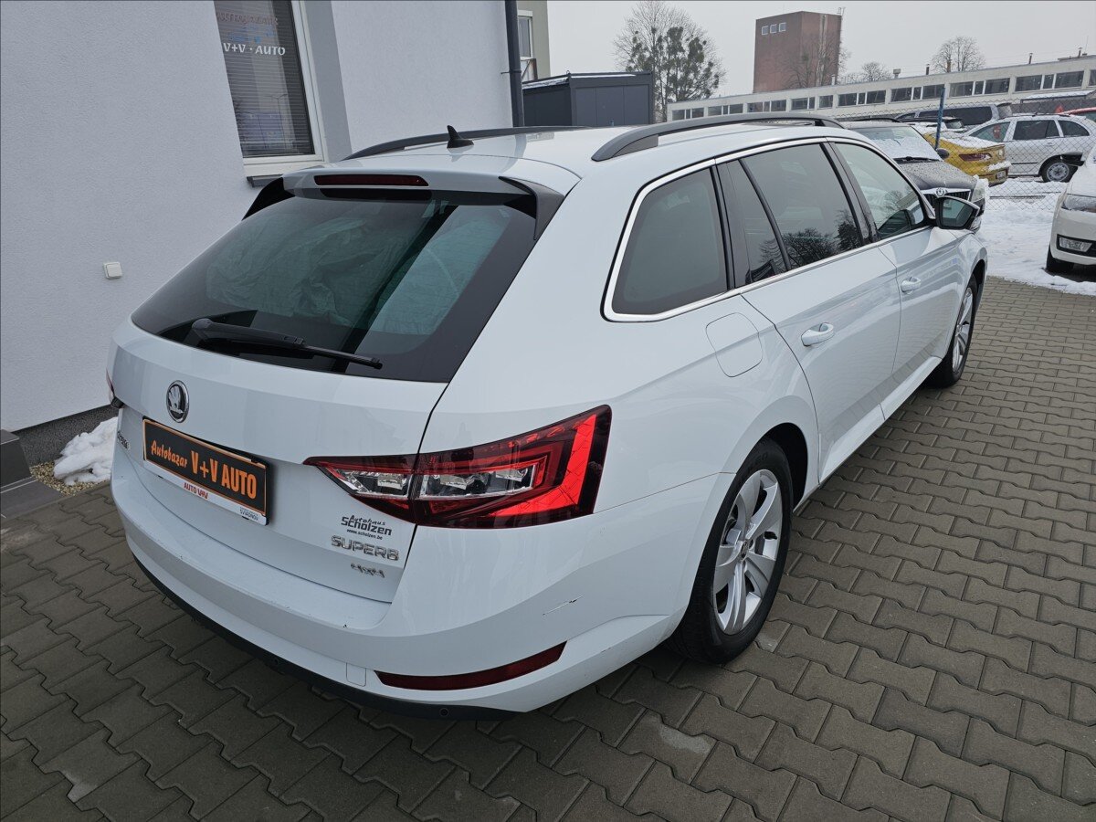 Škoda Superb Kombi 2,0 l 140 kw
