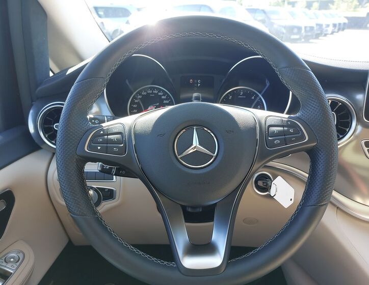 Mercedes-Benz Třídy V 26