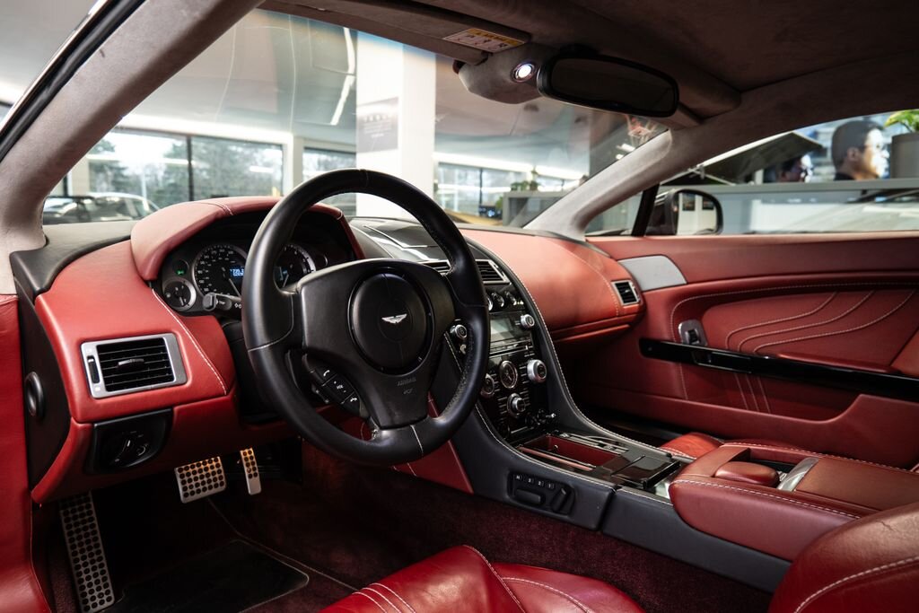 Aston Martin Vantage