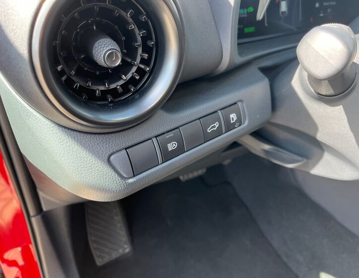 Toyota C-HR SUV / Terénní 2,0 l 112 kw