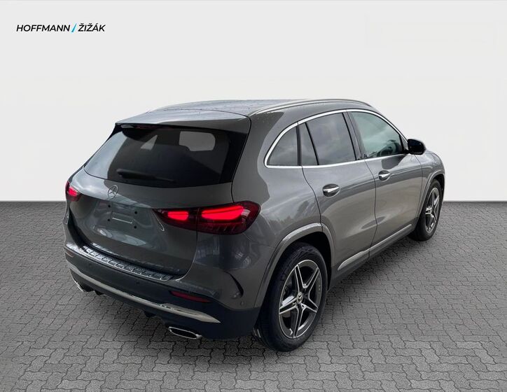 Mercedes-Benz GLA 5