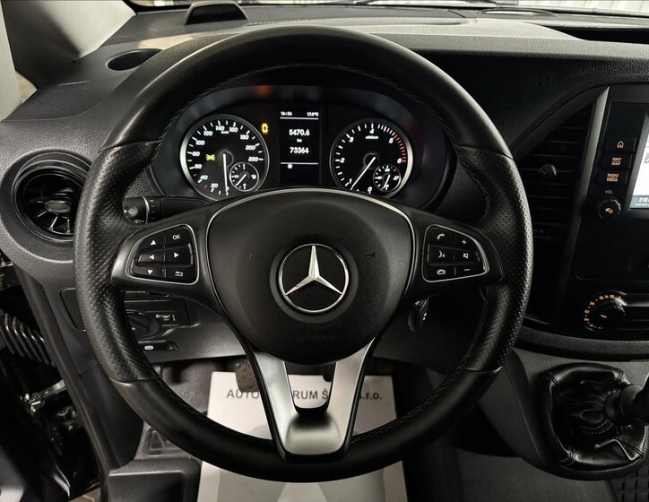Mercedes-Benz Vito 17