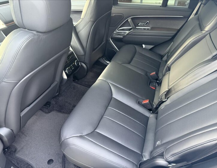 Land Rover Range Rover SUV 3,0 l 221 kw