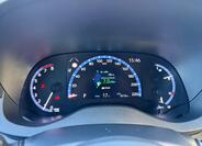 Toyota Yaris Cross 12