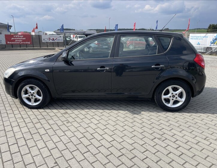 KIA Ceed Hatchback 1,4 l 80 kw