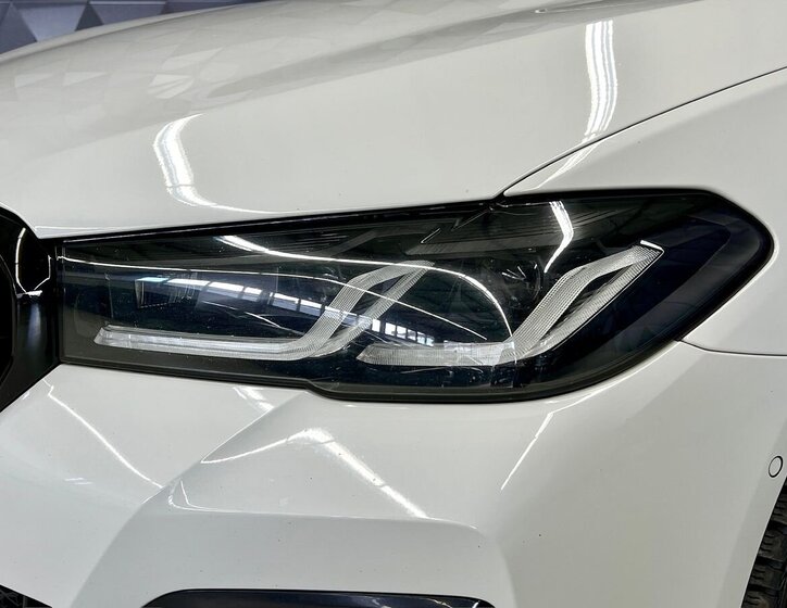 BMW Řada 5 Kombi 3,0 l 210 kw