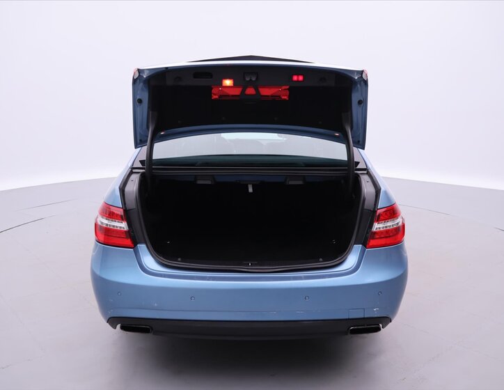 Mercedes-Benz Třídy E Sedan 3,0 l 195 kw