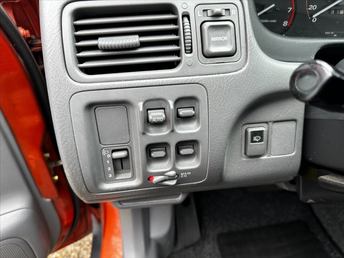 Honda CR-V Kombi 2,0 l 94 kw