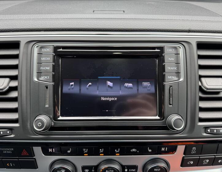 Volkswagen Multivan 19