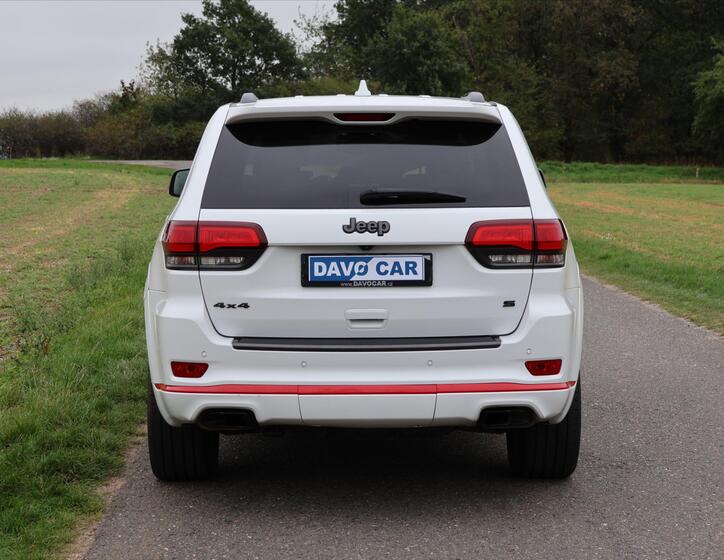 Jeep Grand Cherokee 6