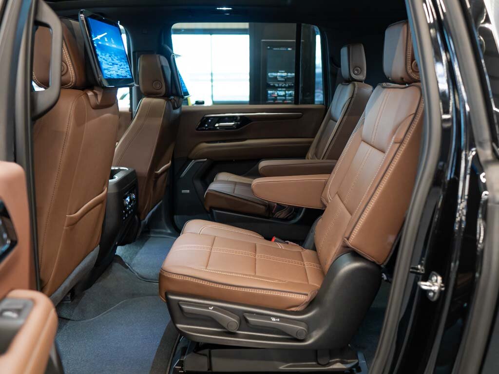 Chevrolet Suburban SUV 6,2 l 313 kw