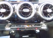 Mercedes-Benz CLA 40