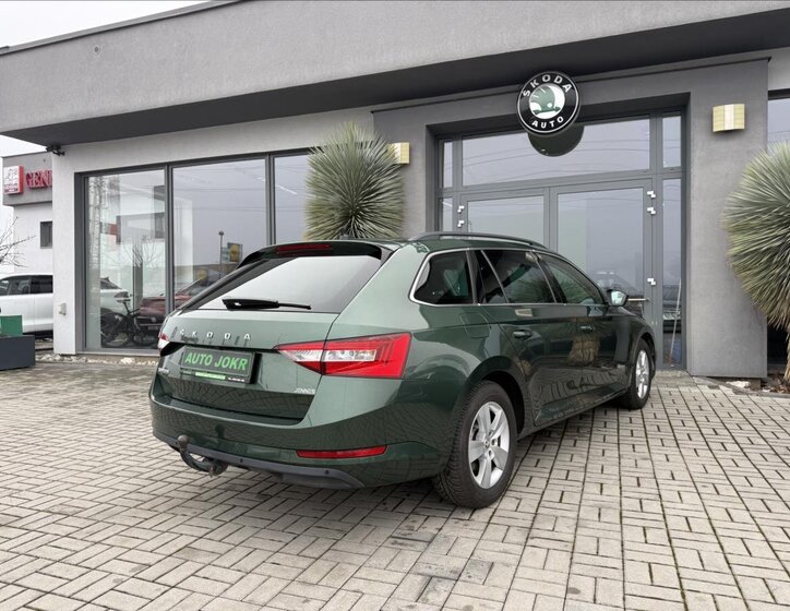 Škoda Superb Kombi 2,0 l 110 kw