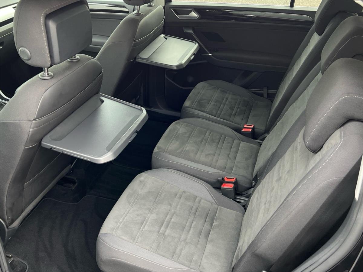 Volkswagen Touran MPV 1,5 l 110 kw