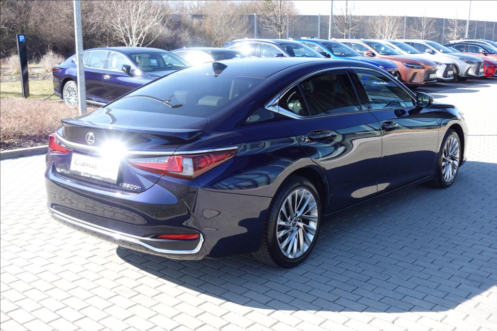 Lexus ES 300h