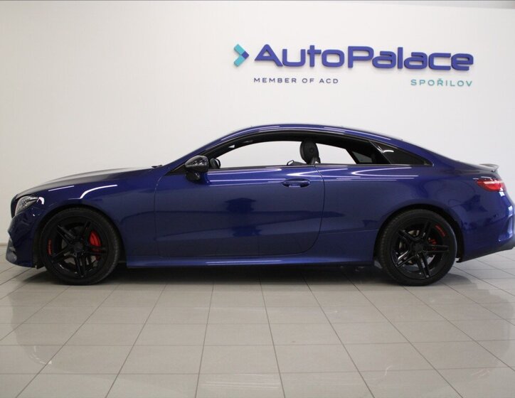 Mercedes-Benz Třídy E Kupé 2,0 l 143 kw