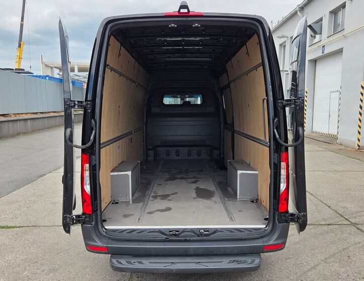 Mercedes-Benz Sprinter 15