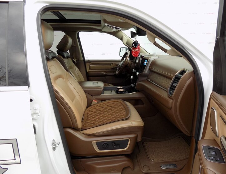 Dodge RAM Pick-up 5,7 l 295 kw