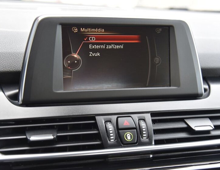 BMW Řada 2 MPV 1,5 l 100 kw