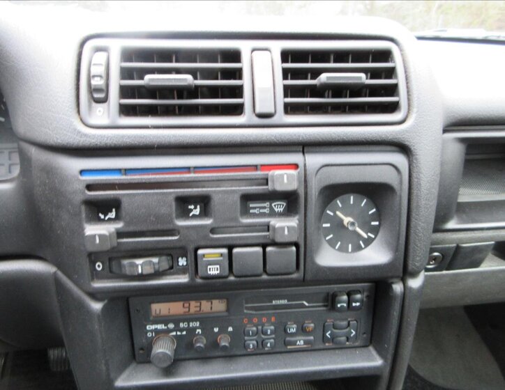 Opel Calibra Kupé 2,0 l 85 kw