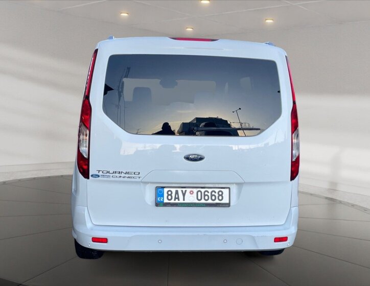 Ford Tourneo 5