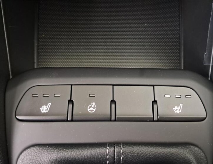 KIA Stonic Kombi 1,2 l 57 kw