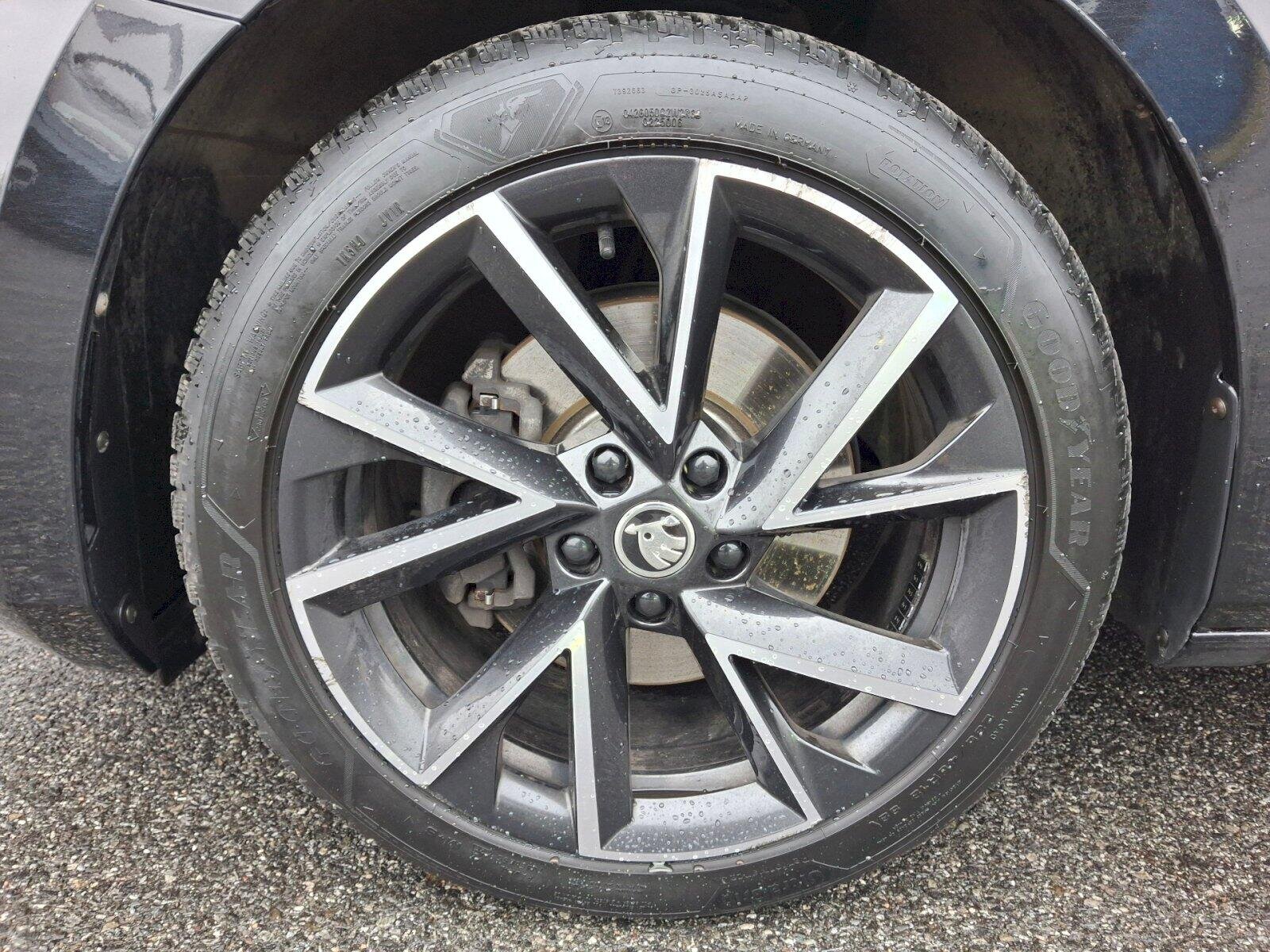 Škoda Superb Sedan 2,0 l 110 kw