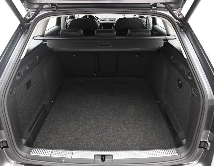 Škoda Superb Kombi 2,0 l 147 kw