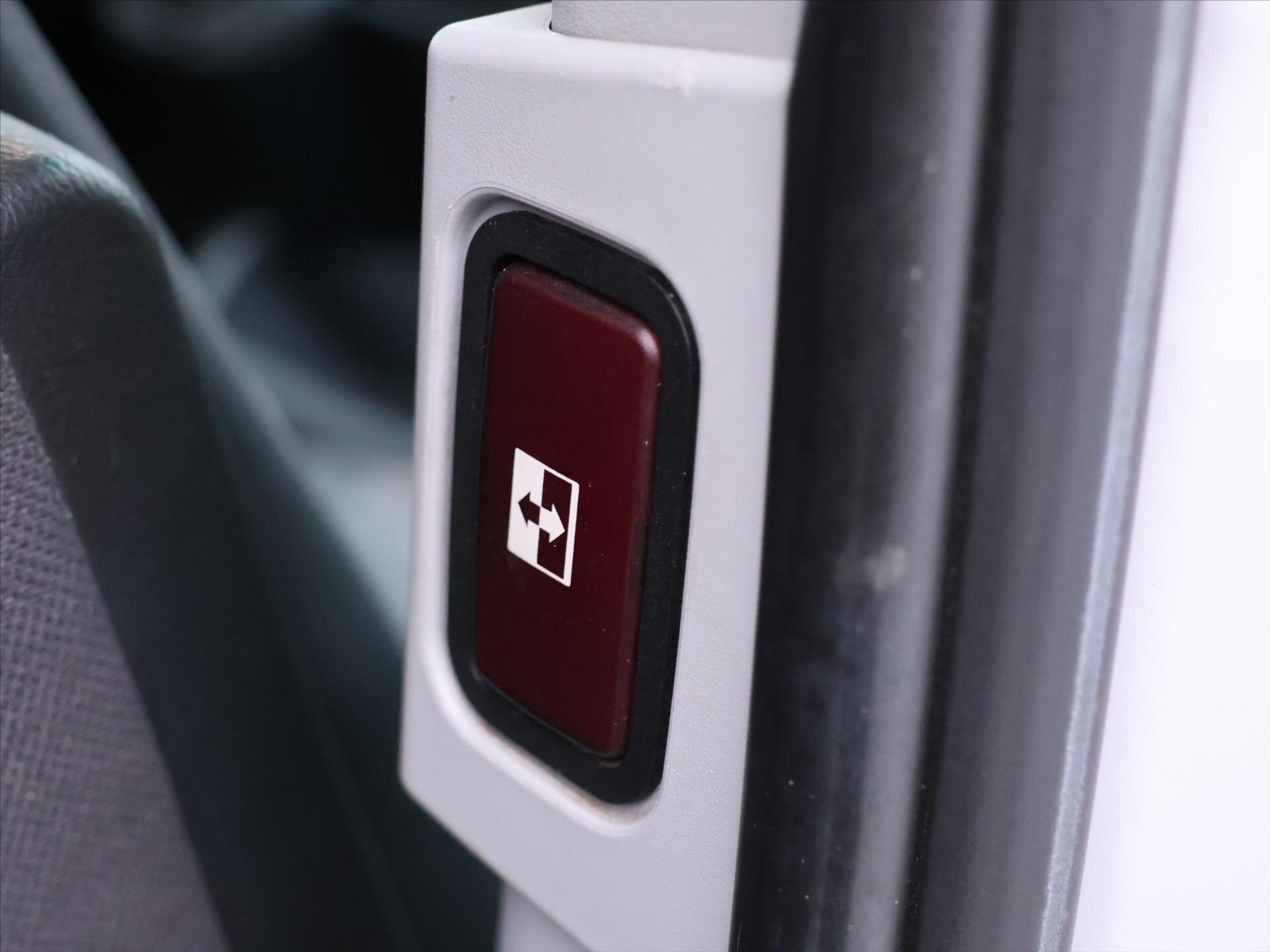 Mercedes-Benz Vito Kombi 3,0 l 150 kw