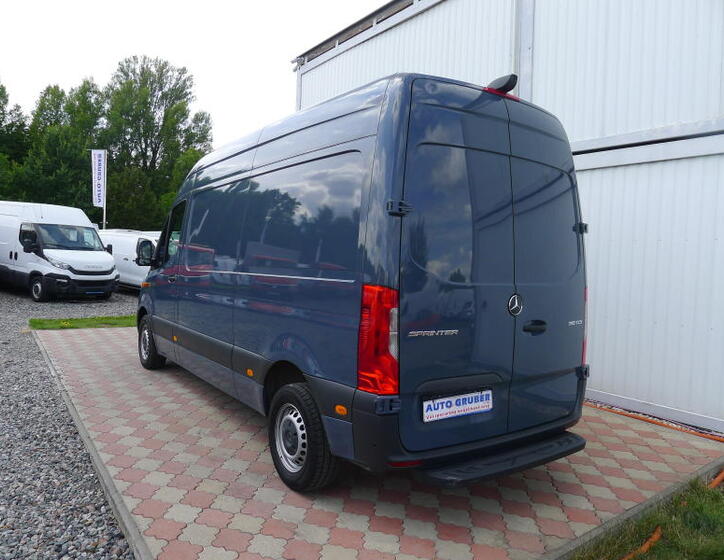 Mercedes-Benz Sprinter 5