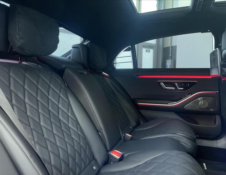 Mercedes-Benz Třídy S 18