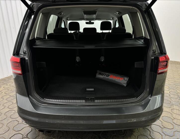 Volkswagen Touran 34