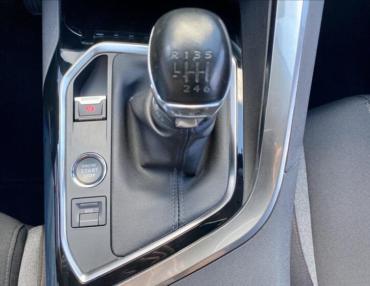 Peugeot 3008 SUV / Terénní 1,2 l 96 kw