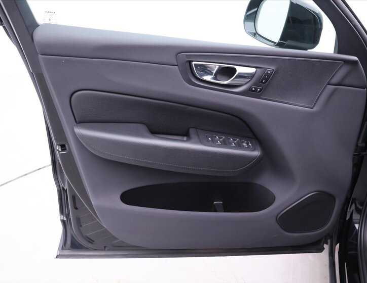 Volvo XC60 SUV 2,0 l 183 kw