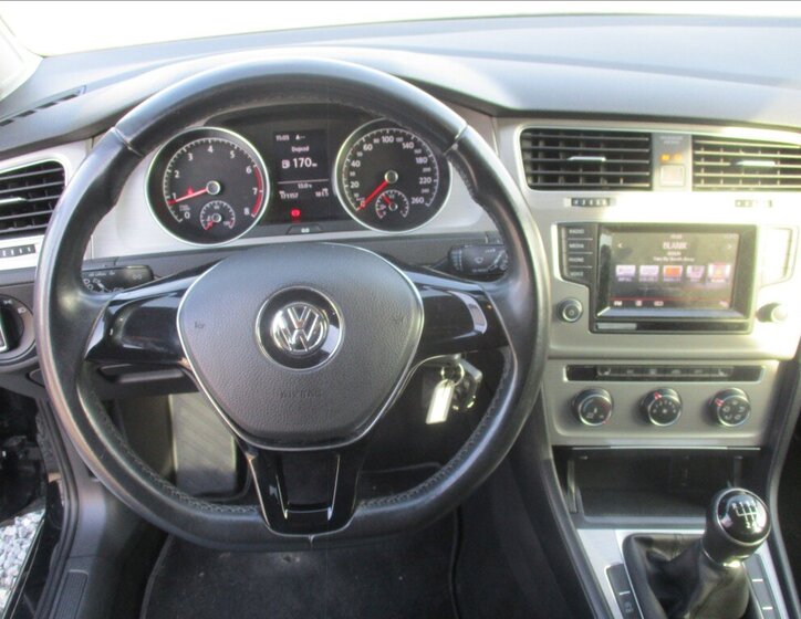 Volkswagen Golf Hatchback 1,2 l 77 kw
