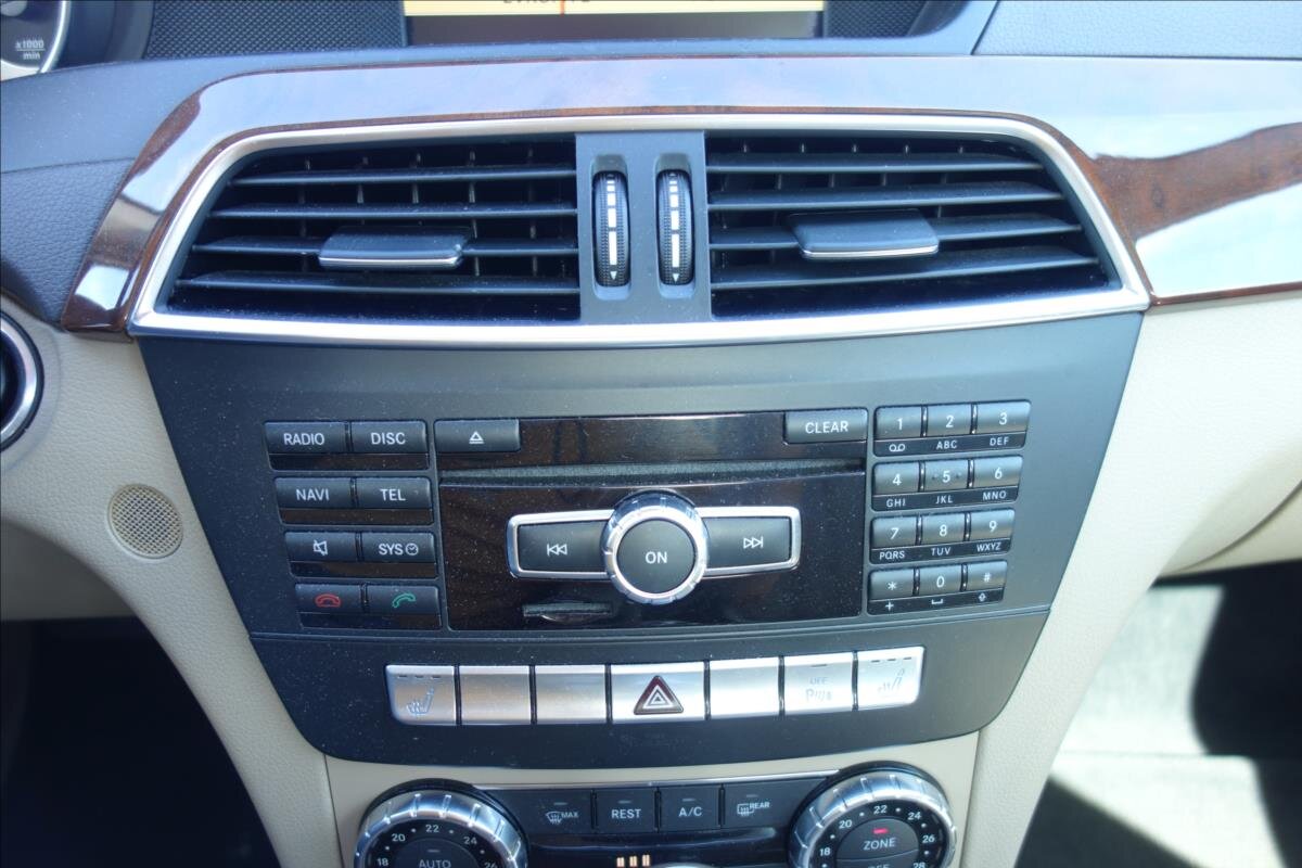 Mercedes-Benz Třídy C Sedan / Limuzína 3,0 l 170 kw