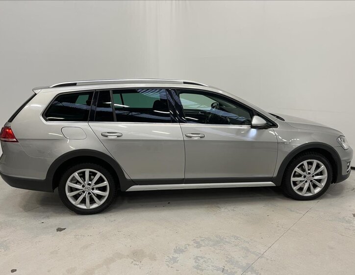 Volkswagen Golf Kombi 2,0 l 135 kw