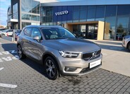 Volvo XC40 3