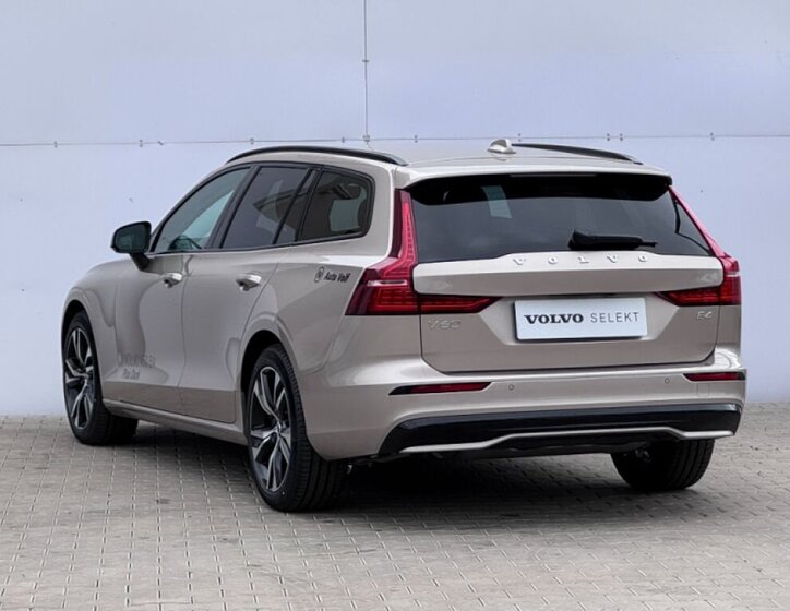 Volvo V60 Kombi 2,0 l 145 kw