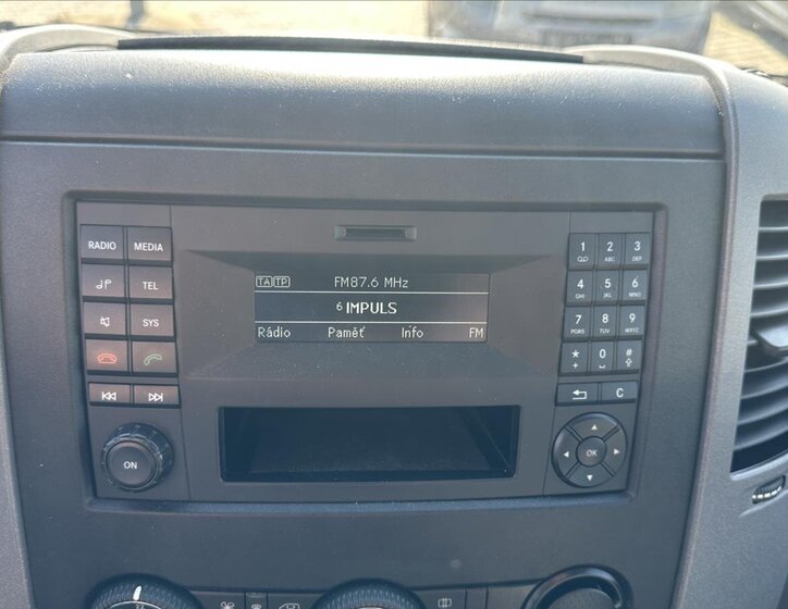 Volkswagen Crafter Skříň 2,0 l 120 kw