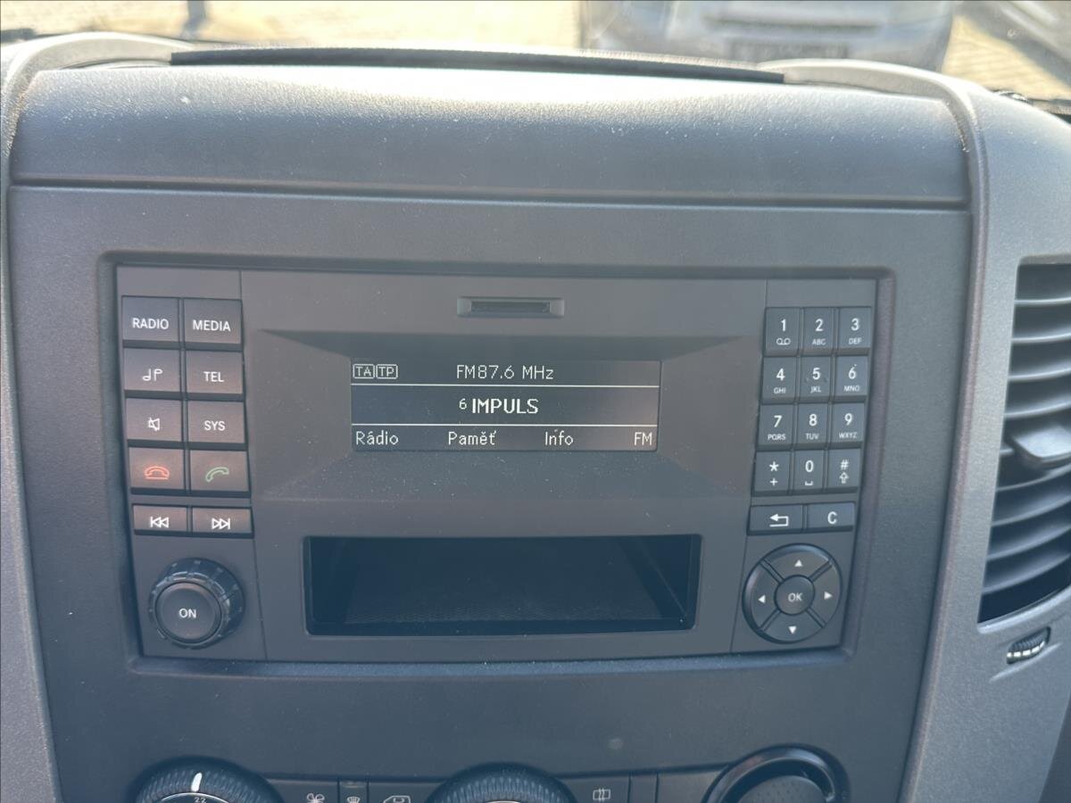 Volkswagen Crafter Skříň 2,0 l 120 kw